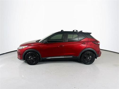 2021 Nissan Kicks SR
