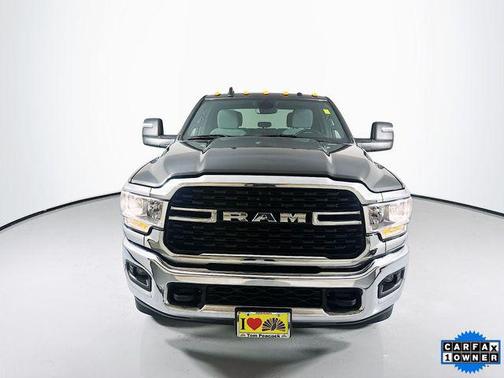 2024 RAM 3500 Big Horn Crew Cab 4x4 8' Box