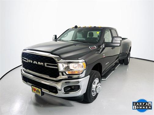 2024 RAM 3500 Big Horn Crew Cab 4x4 8' Box