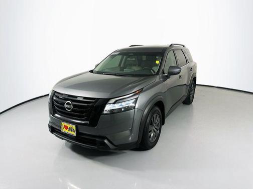 2022 Nissan Pathfinder SV 4WD