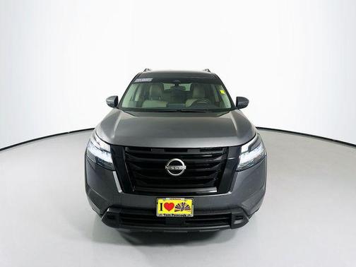 2022 Nissan Pathfinder SV 4WD