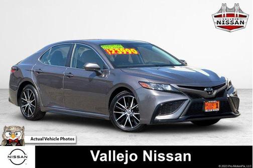 2022 Toyota Camry SE