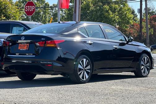 2022 Nissan Altima 2.5 SV