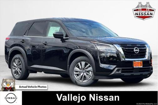 2025 Nissan Pathfinder S