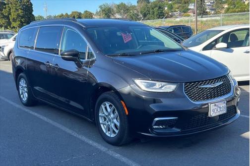 2022 Chrysler Pacifica Touring-L
