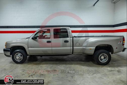2003 Chevrolet Silverado 3500 LS Crew Cab