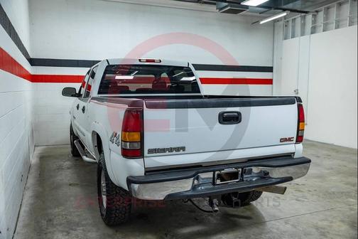 2003 GMC Sierra 2500 SLE H/D Crew Cab