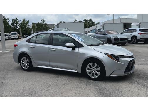 Ice Cap 2023 Toyota Corolla LE