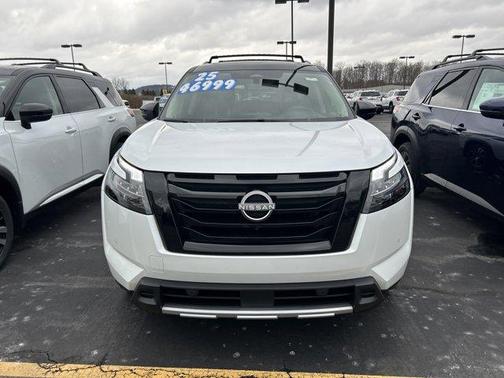 2025 Nissan Pathfinder Platinum
