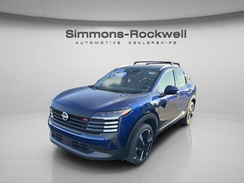 2025 Nissan Kicks SR