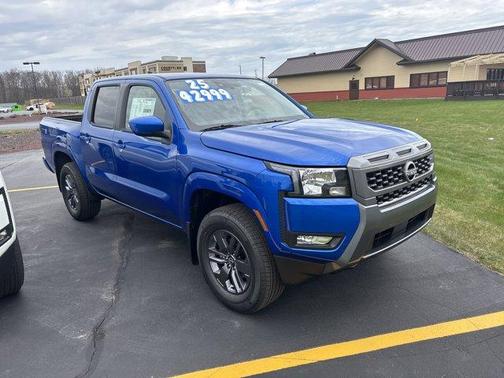 2025 Nissan Frontier SV