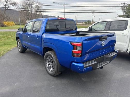 2025 Nissan Frontier SV