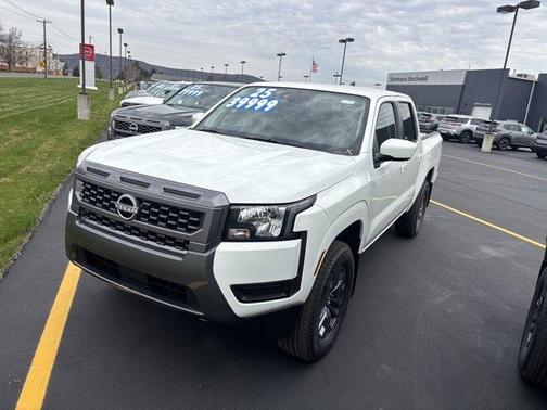 2025 Nissan Frontier SV