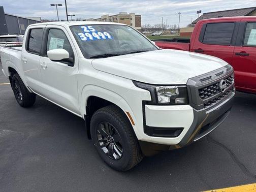2025 Nissan Frontier SV