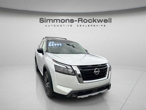 2025 Nissan Pathfinder Platinum