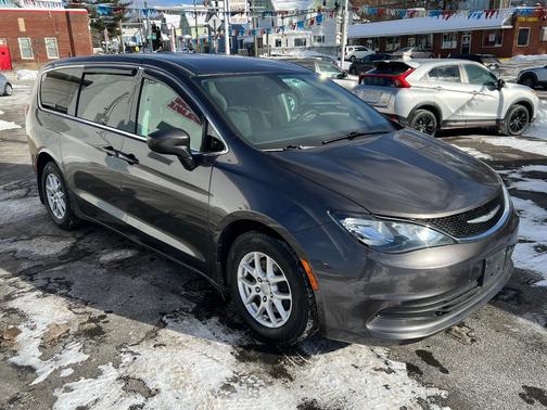 2017 Chrysler Pacifica LX