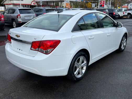 2015 Chevrolet Cruze 2LT