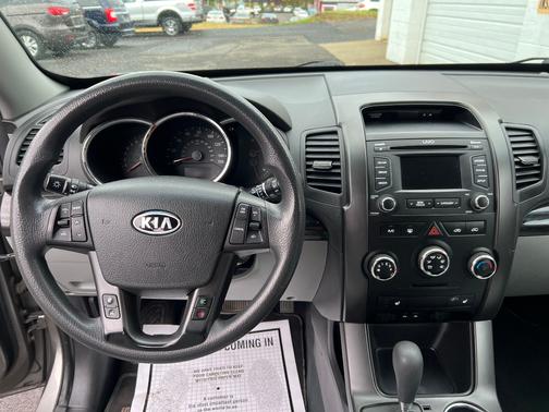 2013 Kia Sorento LX