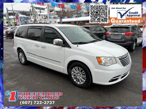 2016 Chrysler Town & Country Touring-L