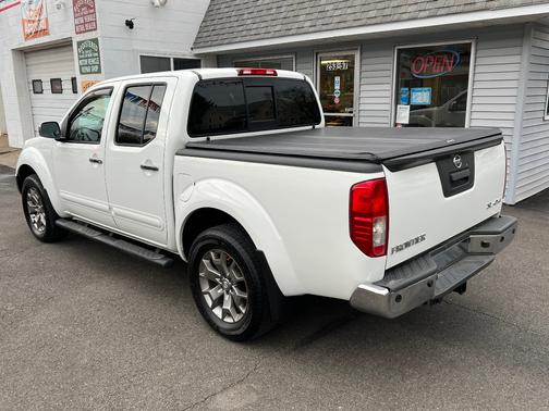 2015 Nissan Frontier SL