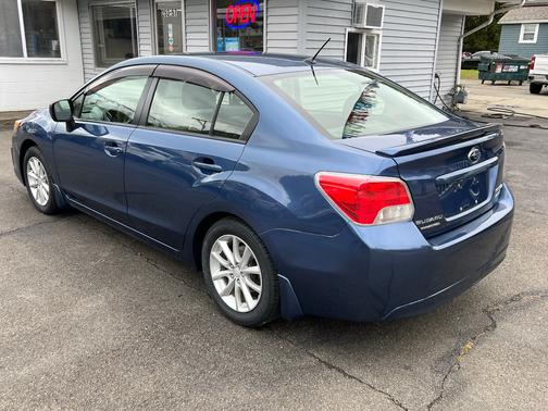 2013 Subaru Impreza 2.0i Premium