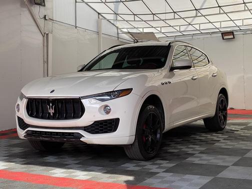 2017 Maserati Levante S