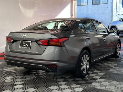 2022 Nissan Altima S FWD