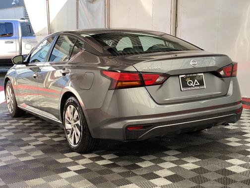 2022 Nissan Altima S FWD