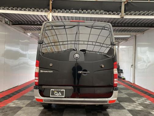 2010 Mercedes-Benz Sprinter 2500