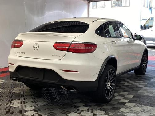 Polar White 2019 Mercedes-Benz GLC 300 4MATIC Coupe