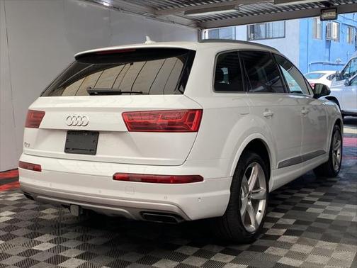 2019 Audi Q7 55 Prestige