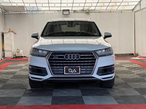 2019 Audi Q7 55 Prestige