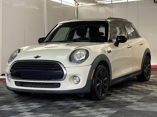 2016 MINI Hardtop Cooper