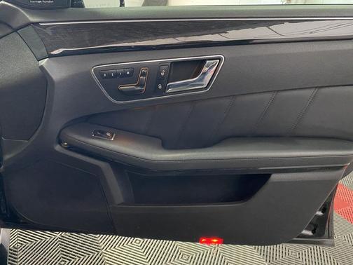 2011 Mercedes-Benz E-Class 4MATIC