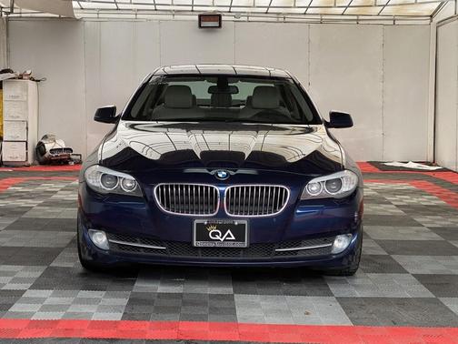 Deep Sea Blue Metallic 2012 BMW 528 xDrive