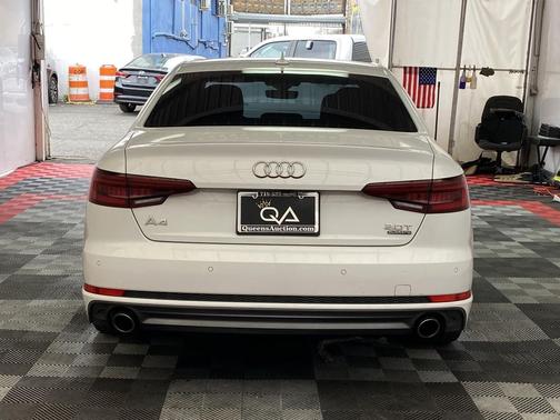 Glacier White Metallic 2018 Audi A4 2.0T Premium Plus