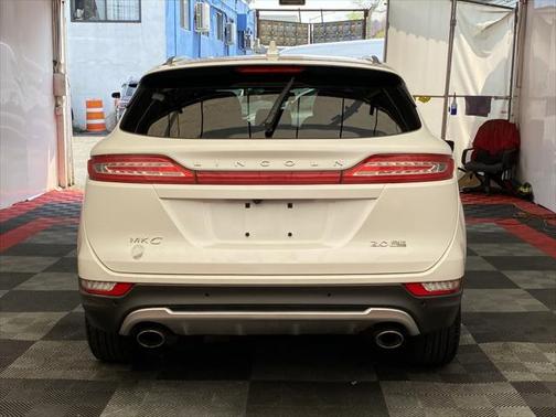 2015 Lincoln MKC Base