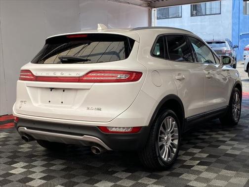 2015 Lincoln MKC Base