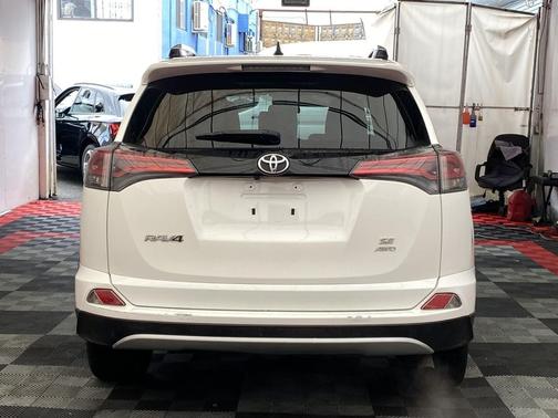2016 Toyota RAV4 SE