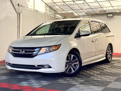 2016 Honda Odyssey Touring Elite