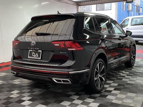 2022 Volkswagen Tiguan 2.0T SEL R-Line 4MOTION