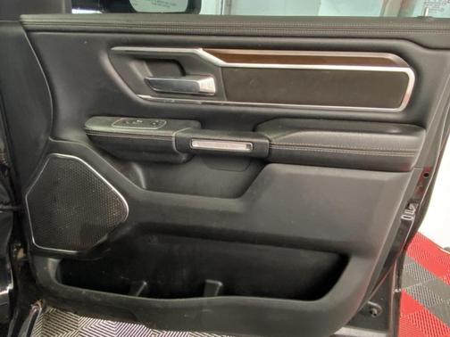 Diamond Black 2021 RAM 1500 Laramie