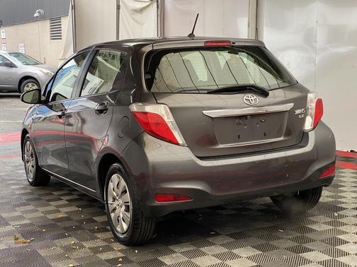 2014 Toyota Yaris LE