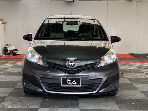 2014 Toyota Yaris LE