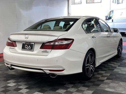 2016 Honda Accord Touring
