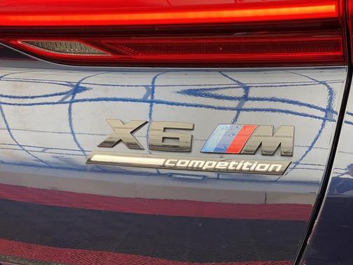 2021 BMW X6 M Base (A8)