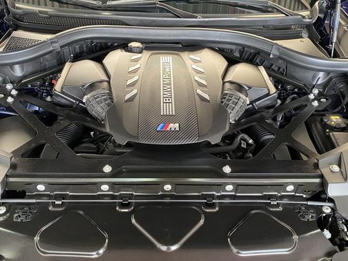2021 BMW X6 M Base (A8)