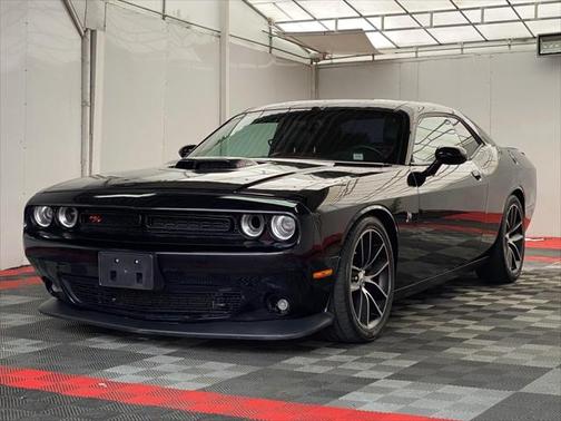 2016 Dodge Challenger R/T Scat Pack
