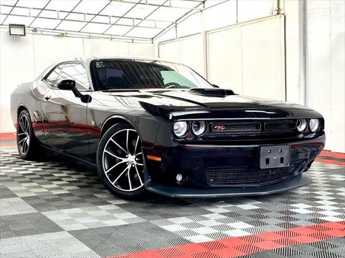 2016 Dodge Challenger R/T Scat Pack
