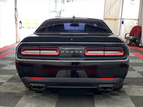 2016 Dodge Challenger R/T Scat Pack